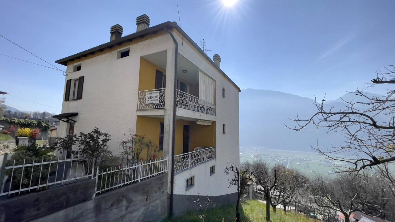 Casa indipendente in vendita a Buglio In Monte