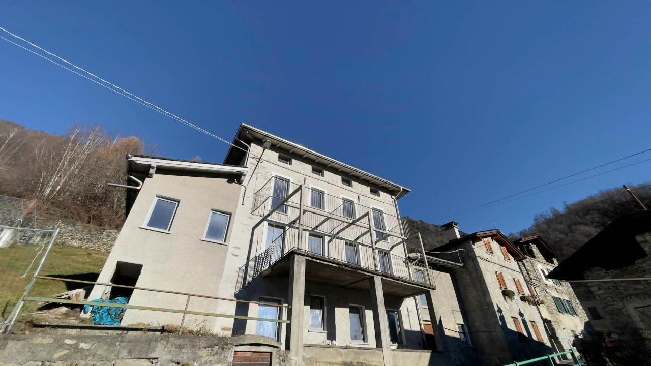 Villa in vendita a Castione Andevenno