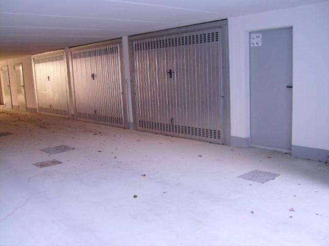 Garage or car box in Via Cortisella, Lecco - Photo 1