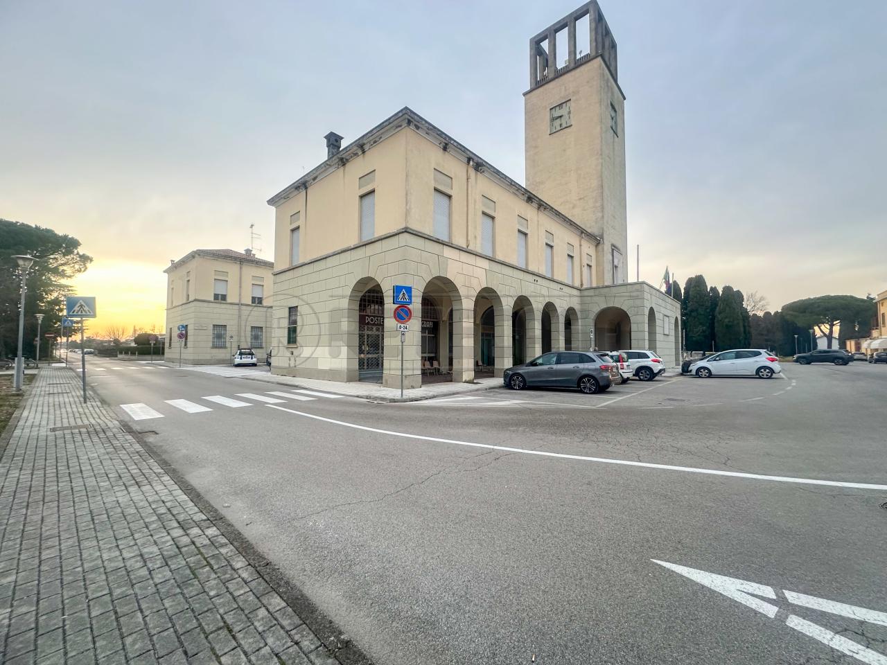 Ufficio in Piazza del Popolo 3, Torviscosa, {3} - Foto 1