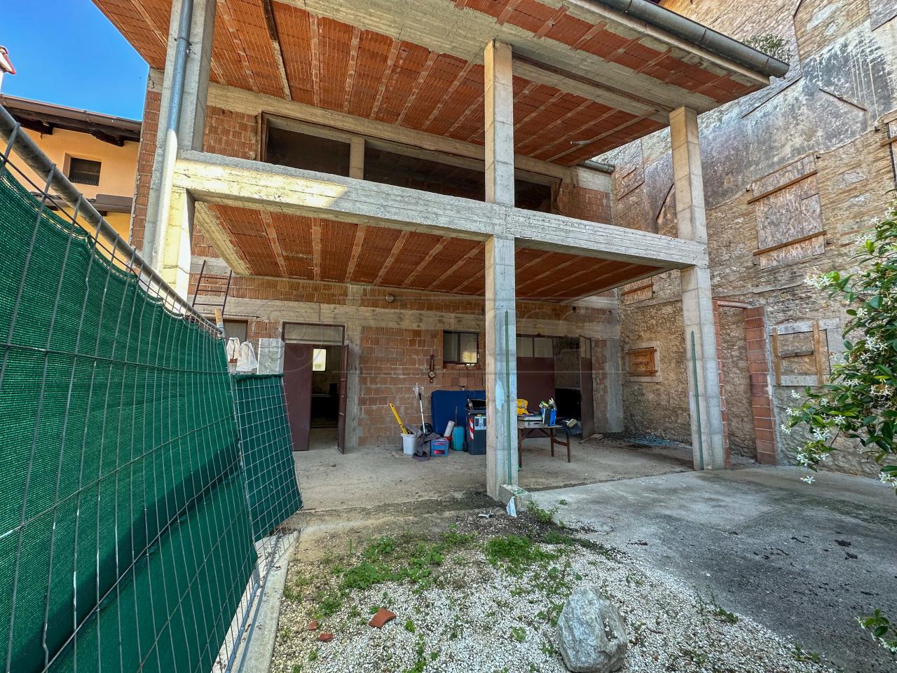Magazzino in Via Palmanova 1, Gonars, {3} - Foto 1