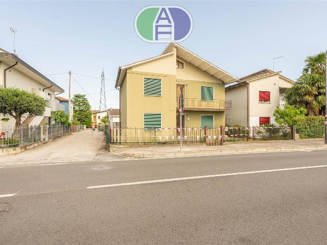 Detached house in {3}, Via Stazione 80 - Photo 1