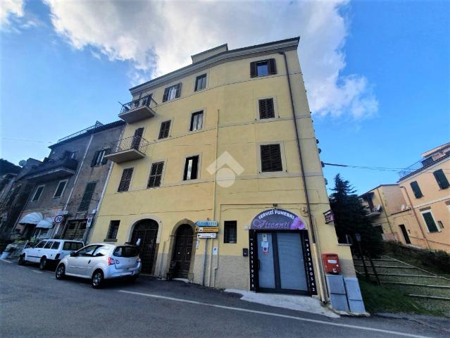 3-room flat in Via Cesare Battisti, Monte Compatri - Photo 1