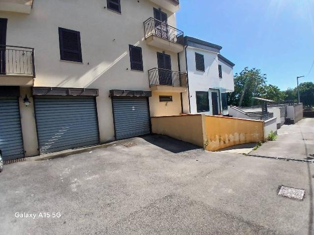 3-room flat in Via Sant'Apollonia 14, Santa Maria a Vico - Photo 1