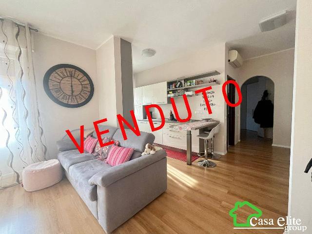 2-room flat in Via delle Rose 5/7, Melegnano - Photo 1