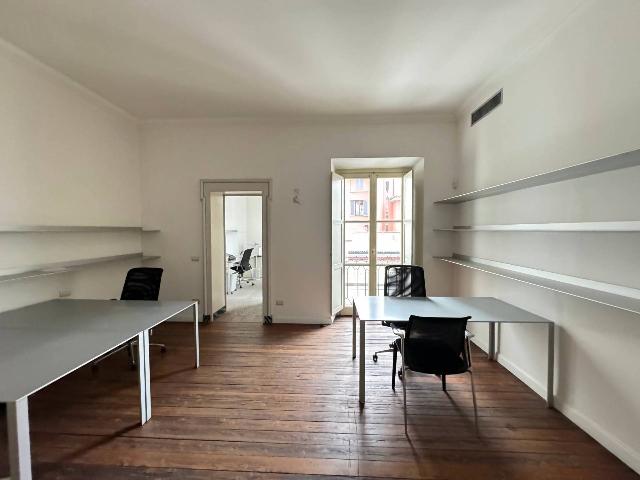 Shared office in Corso Magenta 10, Milano - Photo 1