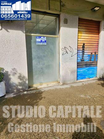 Negozio in Via Capo Spartivento 7, Roma, {3} - Foto 1