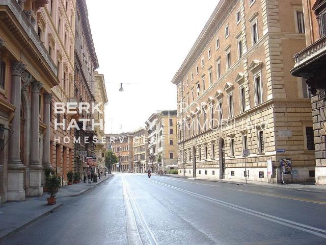 Gemeinschaftsbüro in Largo di Torre Argentina, Roma - Foto 1