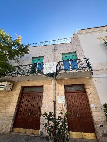 Einfamilienhaus in Piazza Unità d'Italia 45, Sannicandro di Bari - Foto 1