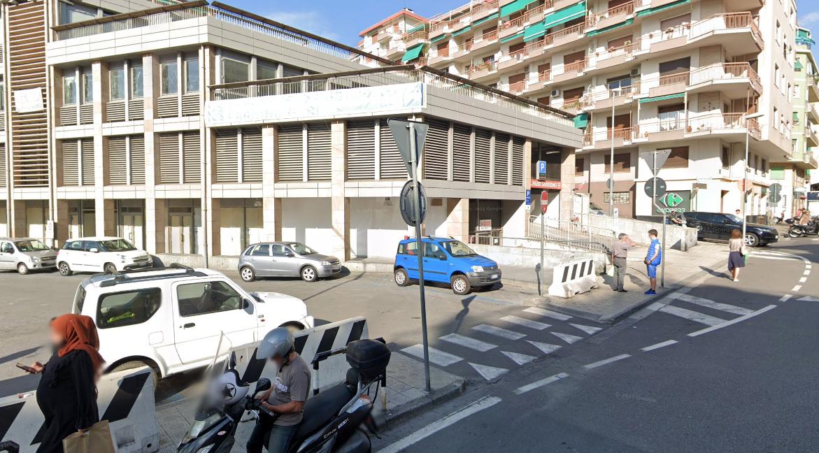 Parcheggio chiuso in vendita a Sanremo