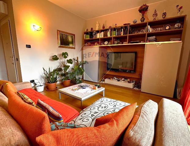 4-room flat in Via Papa Giovanni XXIII Beato 6, Bonate Sotto - Photo 1