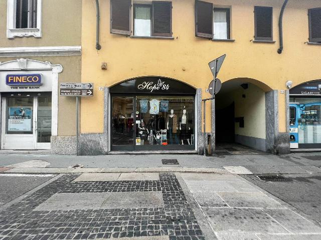 Negozio in Corso Giuseppe Garibaldi 113, Legnano - Foto 1