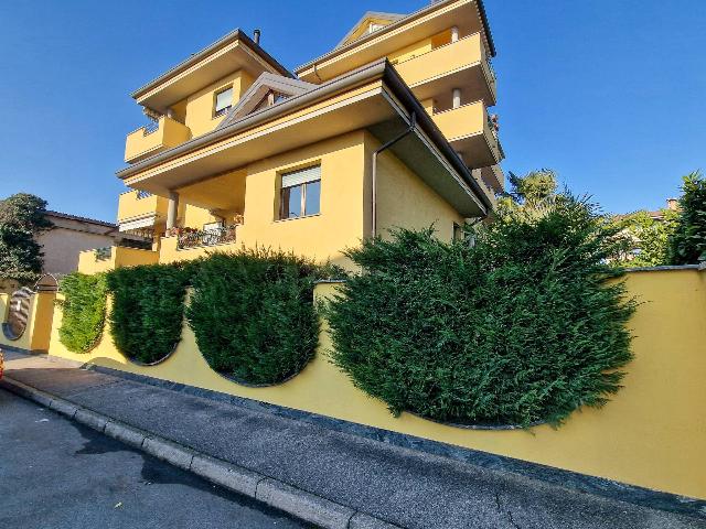 Penthouse in Via Antonio Stoppani 54, Legnano - Photo 1