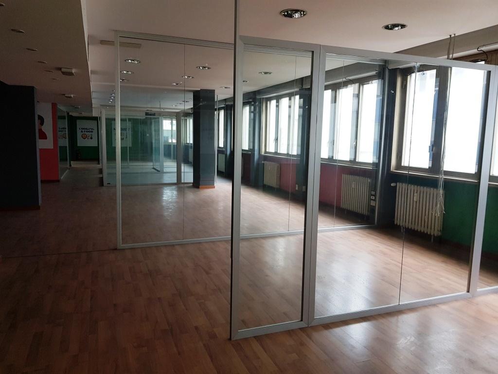 Ufficio in Strada Giuseppe Mazzini 3, Parma - Foto 1