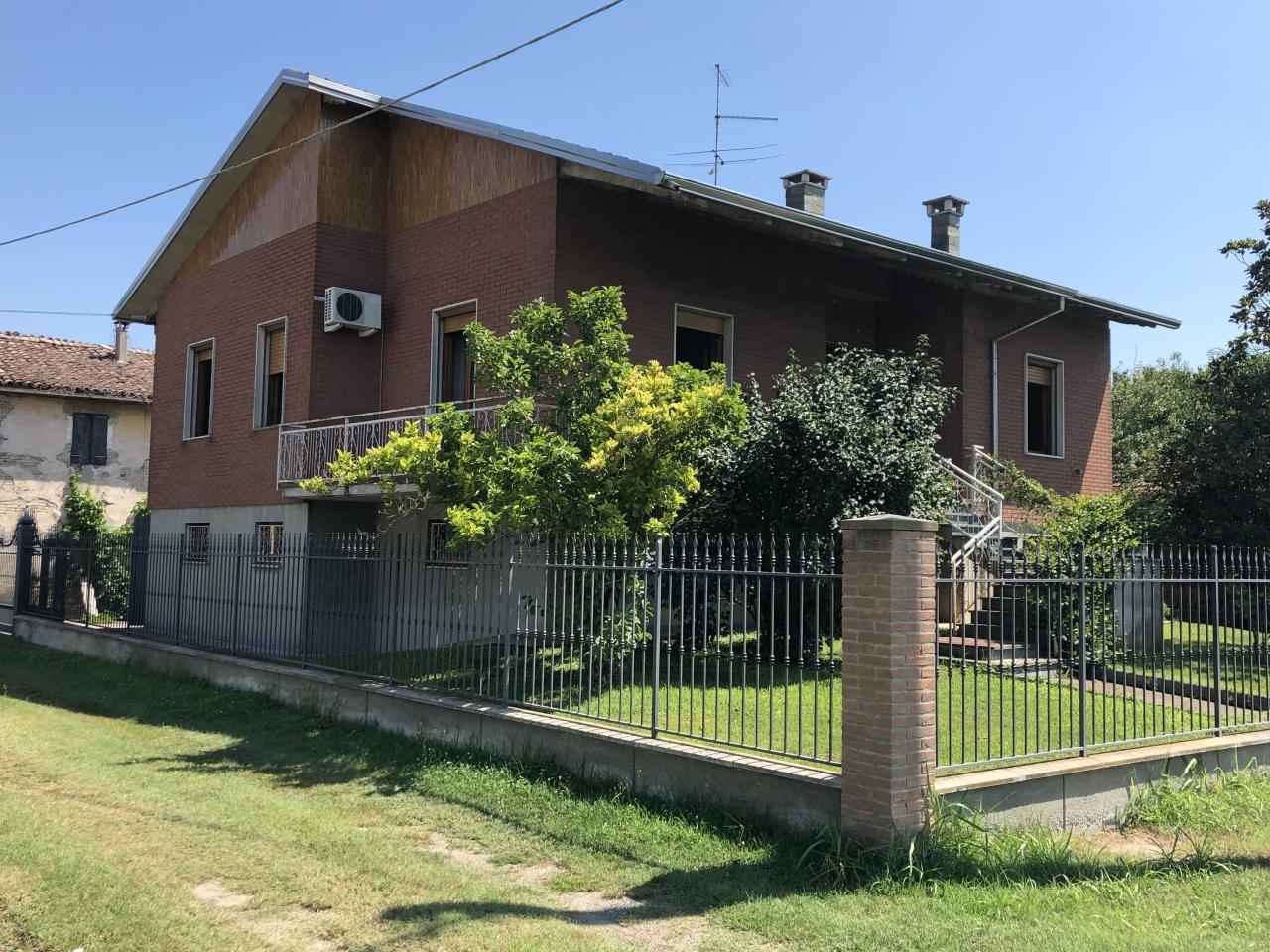 Casa indipendente in vendita a Roccabianca