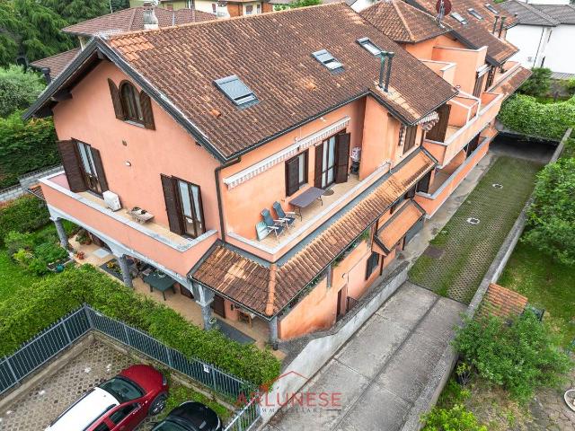 4-room flat in Via Quadri San Salvatore 11, Casorezzo - Photo 1