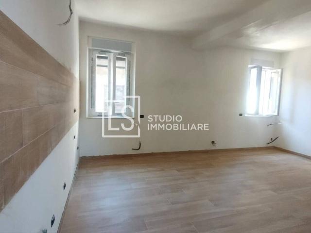 2-room flat in Via a. Pellegatta 12, Cuggiono - Photo 1