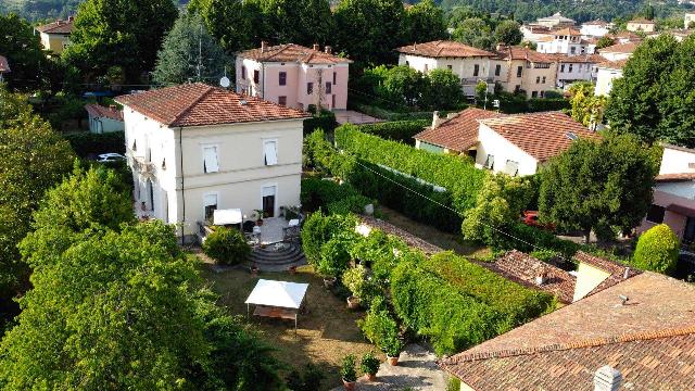 Villa in Via Roma, Barga - Foto 1