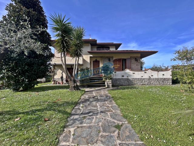 Villa in Via della Francesca, Massarosa - Foto 1