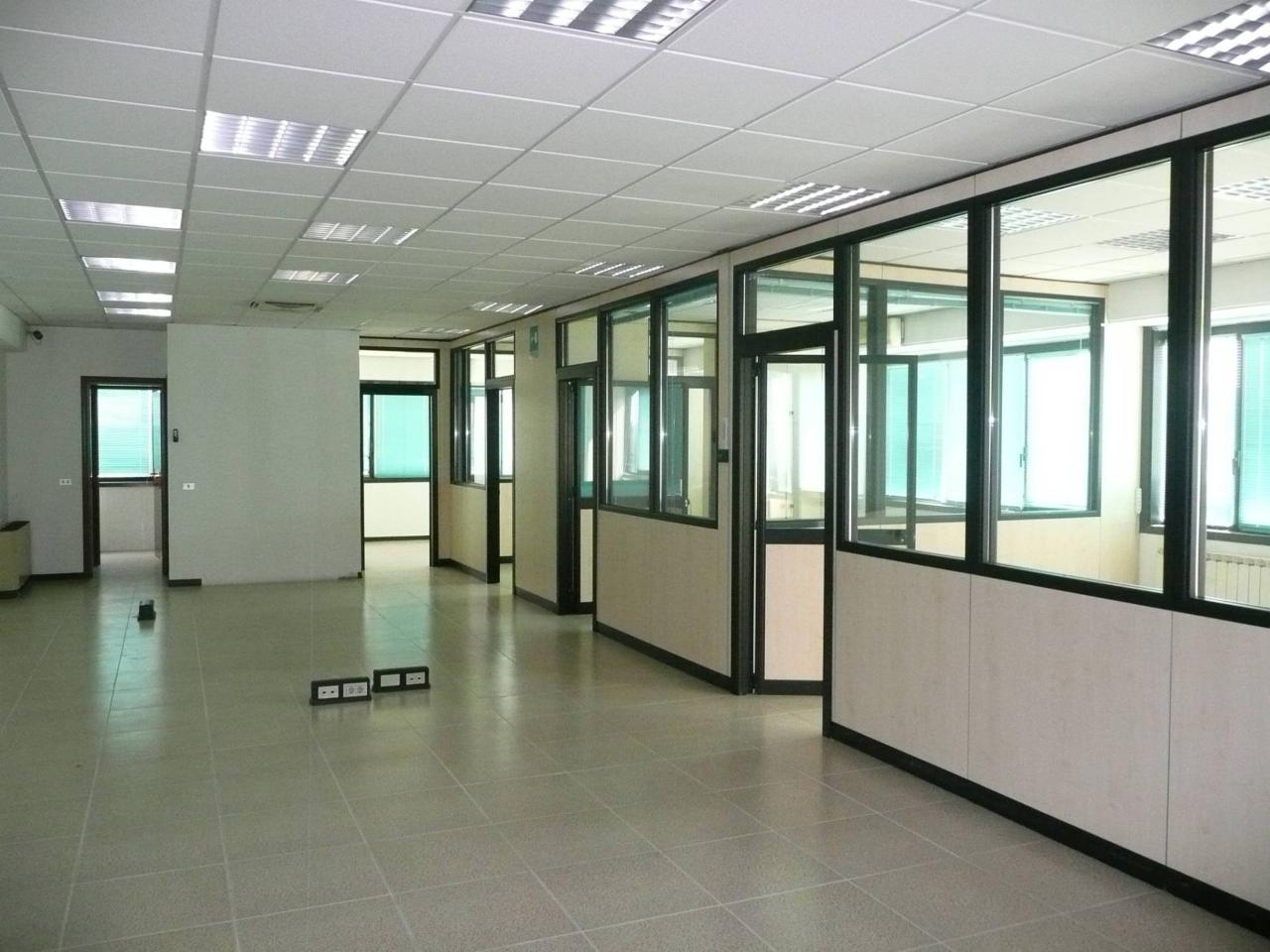 Ufficio condiviso in affitto a Ossona