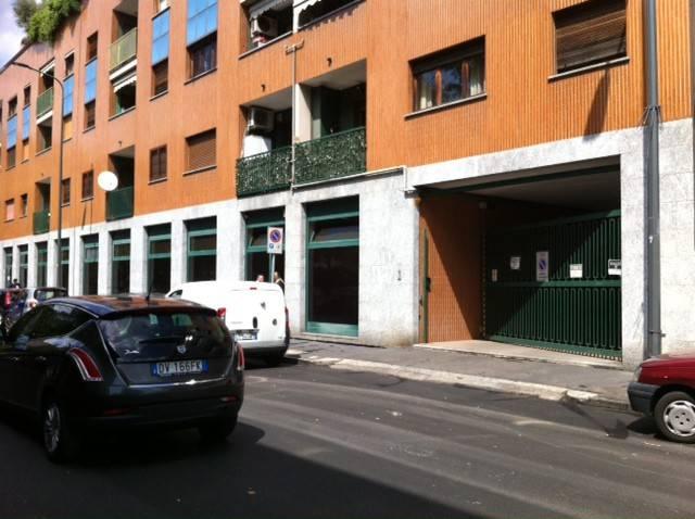 Warehouse in Via Polidoro da Caravaggio, Milano - Photo 1