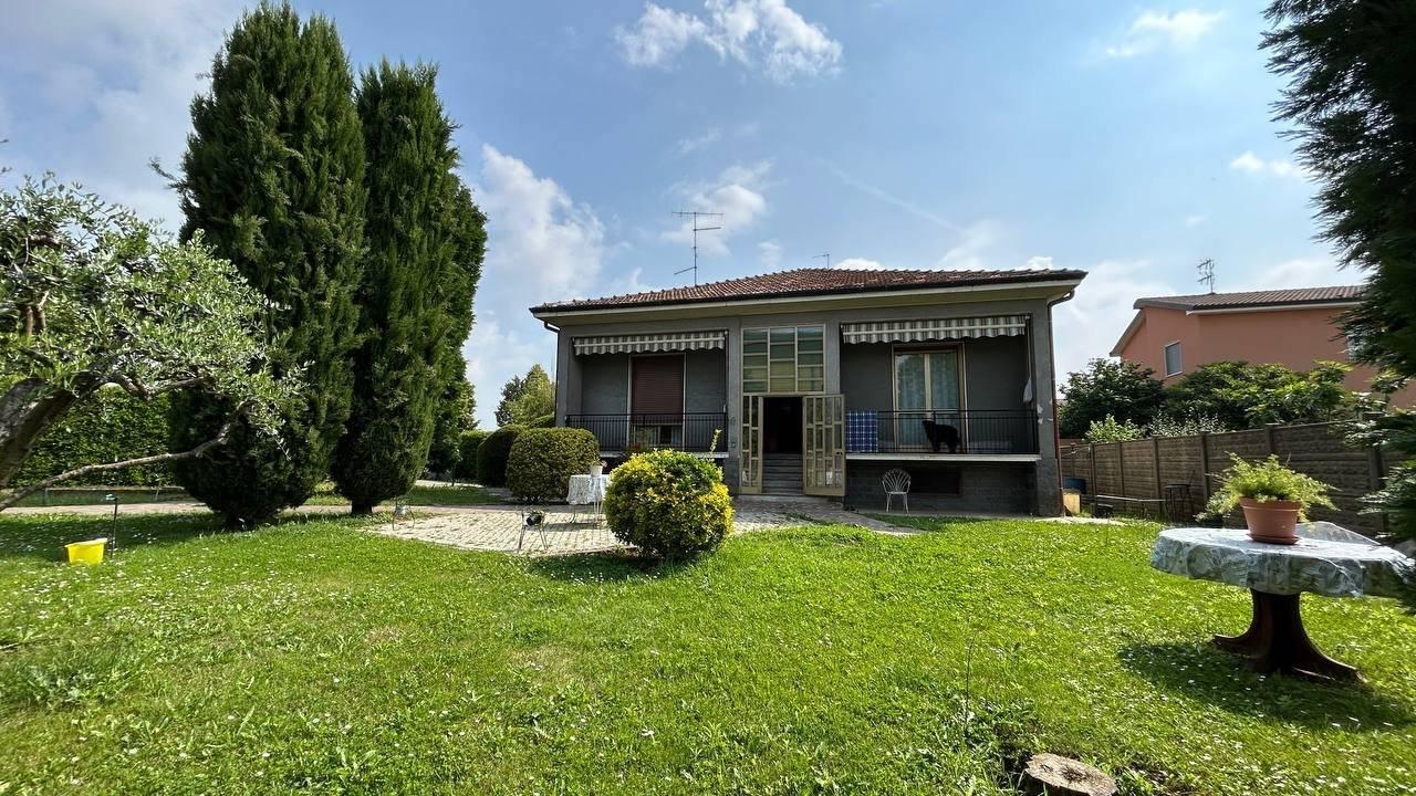 Villa in vendita a Origgio