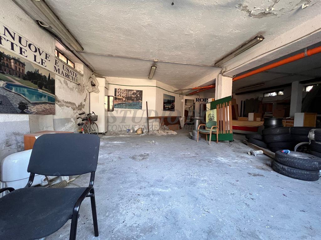 Magazzino in Via Trieste, Limbiate, {3} - Foto 2