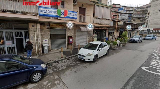 Geschäft in Via Cupa della Vedova 116, Napoli - Foto 1