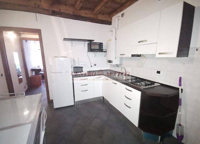 2-room flat in Via Volturno, Pavia - Photo 1