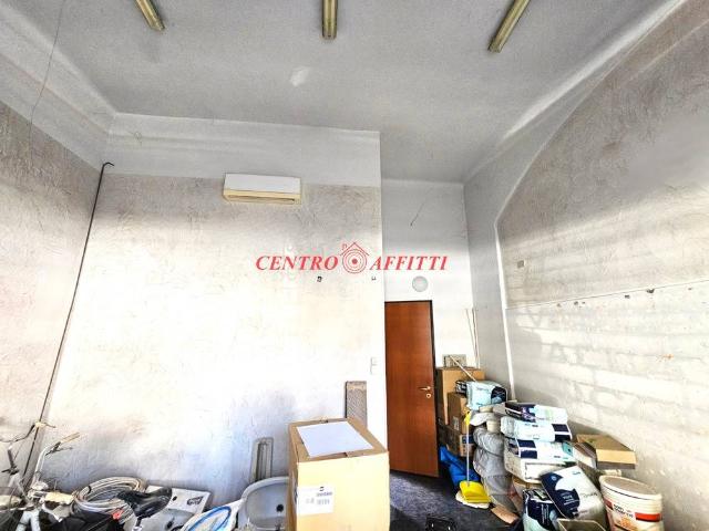 Geschäft in Viale Giacomo Matteotti 61a, Pavia - Foto 1