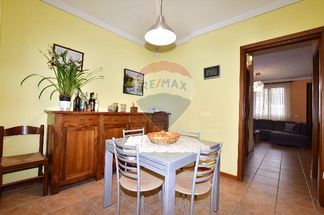 Terraced house, Barga - Photo 1