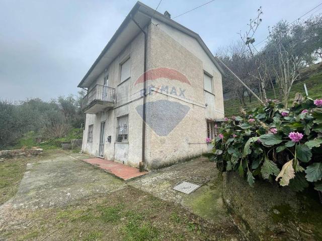 Villa in {3}, Localita' Montemagno - Foto 1