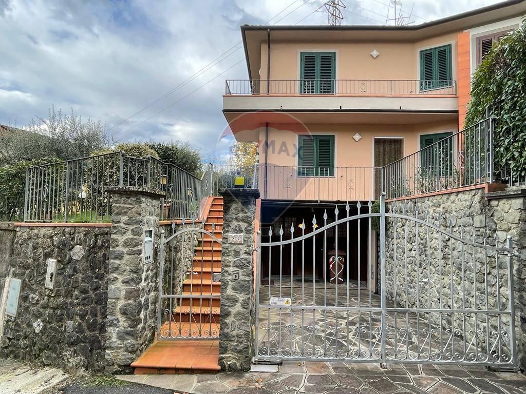 Villa a schiera in affitto a Bagni Di Lucca