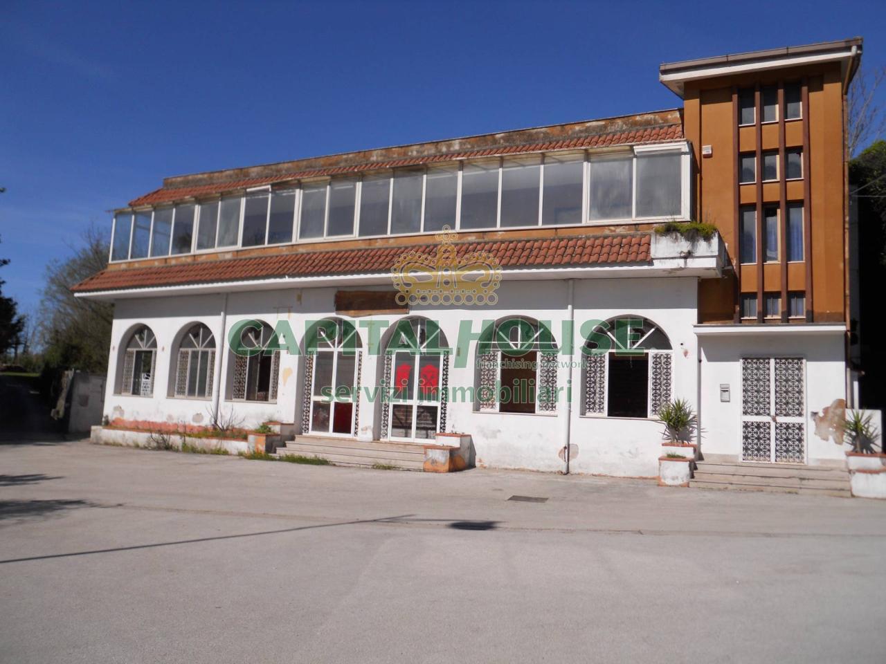 Locale commerciale in Triflisco, Bellona - Foto 1