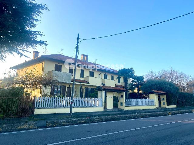 Villa a schiera in Strada per Magenta, Robecco sul Naviglio - Foto 1