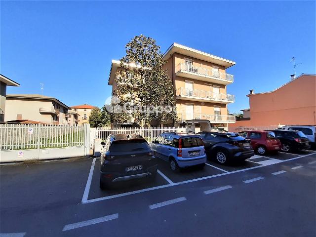 4-room flat in Via Milano 11, Santo Stefano Ticino - Photo 1