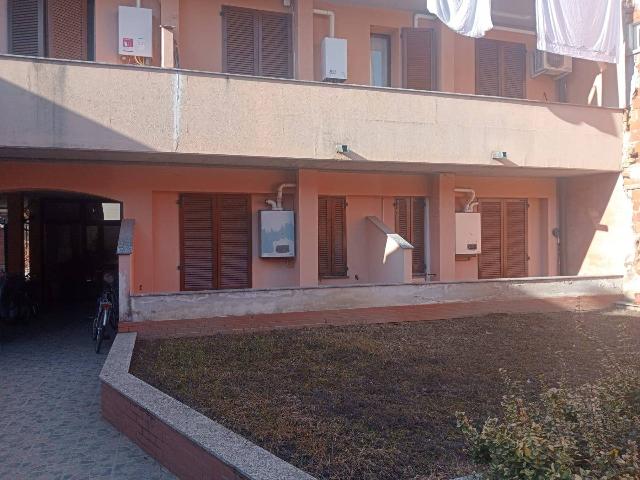 2-room flat in Via Giuseppe Garibaldi, Castiglione d'Adda - Photo 1