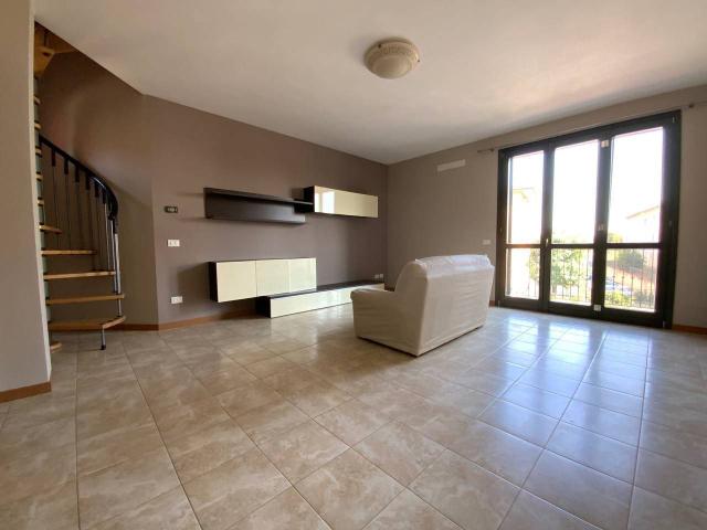 2-room flat, Maleo - Photo 1