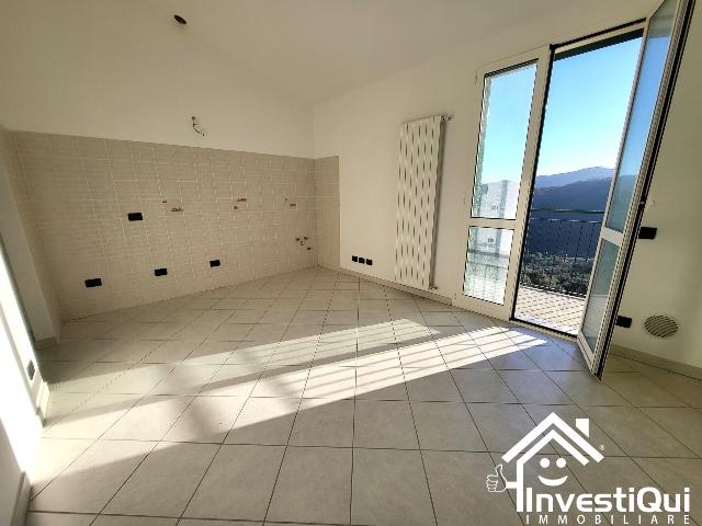 3-room flat in Piazza Plebiscito 28, Magliolo - Photo 1