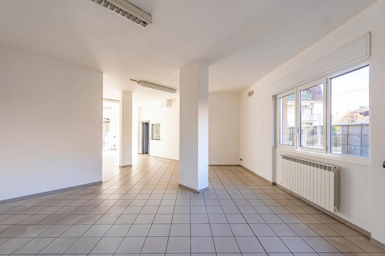 Ufficio in Via Legnano, 435, Uboldo, {3} - Foto 2