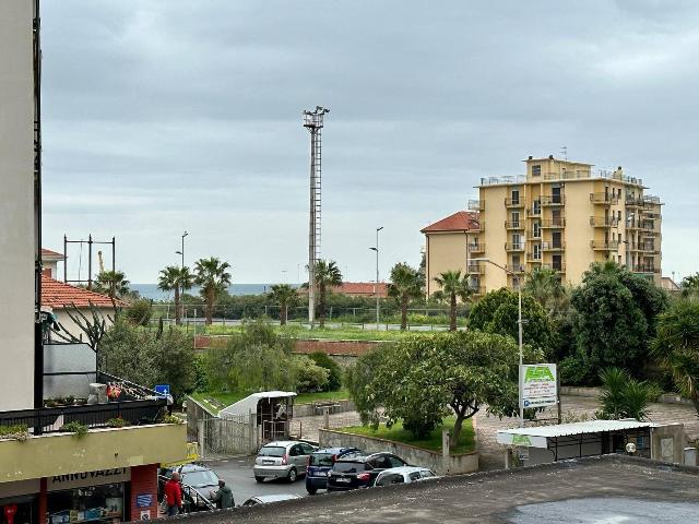 Ufficio condiviso in Via Stazione 6h, Taggia - Foto 1