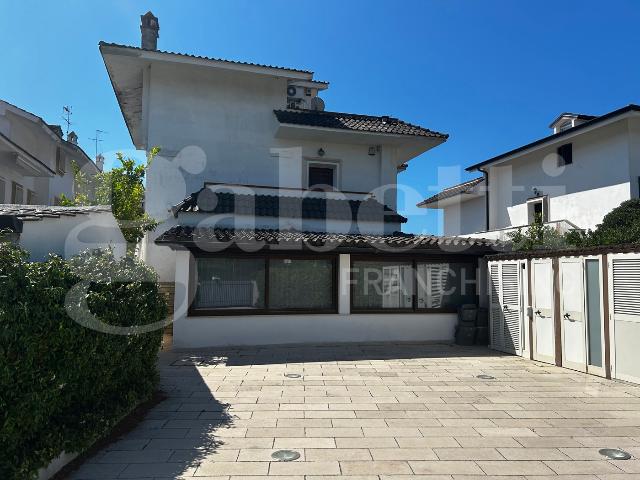 Mansion in Lido di Enea, Terracina - Photo 1