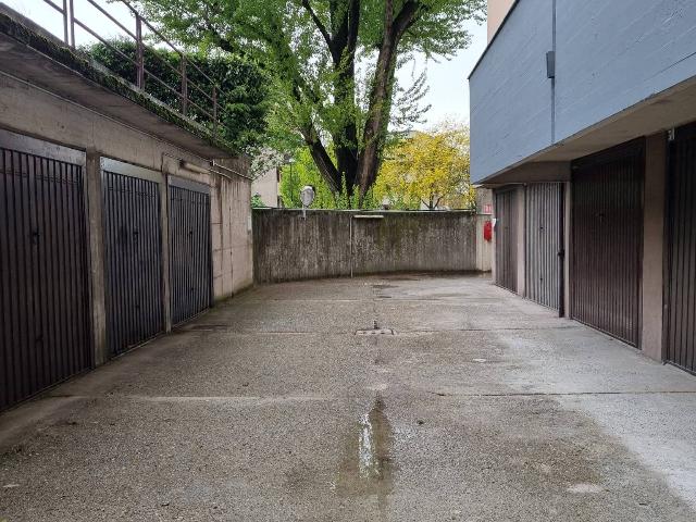 Garage or car box in Via Giovanni Haussmann 7, Lodi - Photo 1