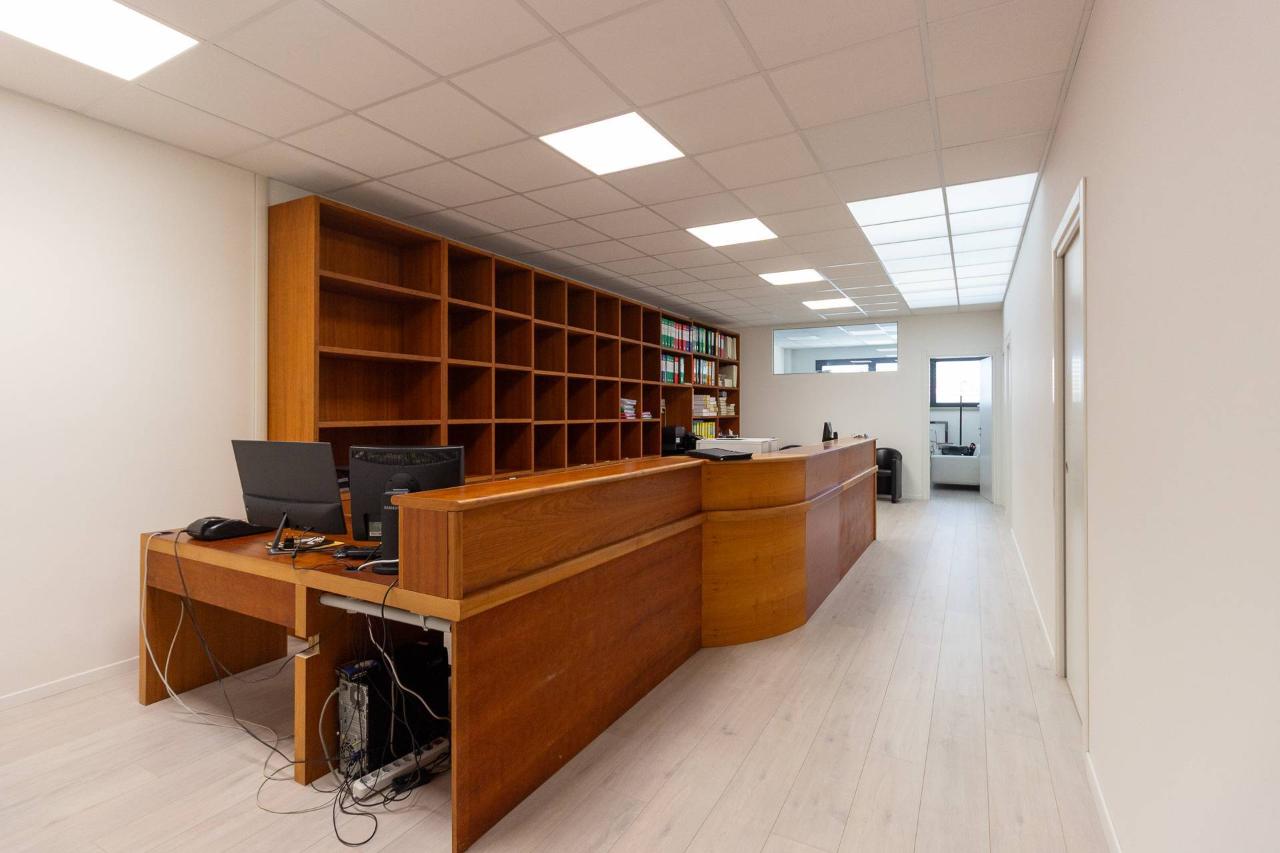 Ufficio in Viale Matteotti 30/B, Sacile, {3} - Foto 1