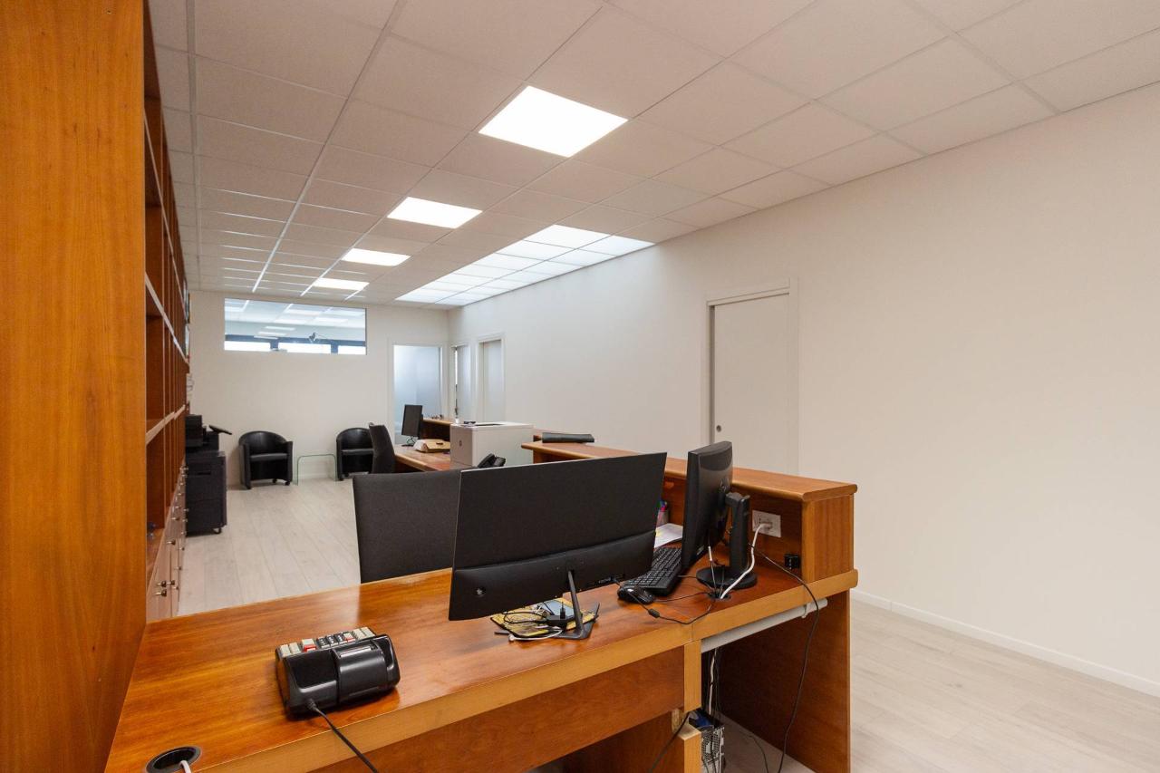 Ufficio in Viale Matteotti 30/B, Sacile, {3} - Foto 2
