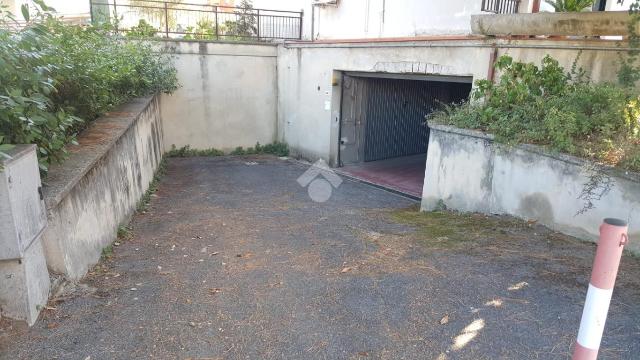 Garage or car box in {3}, Viale 1 Maggio - Photo 1