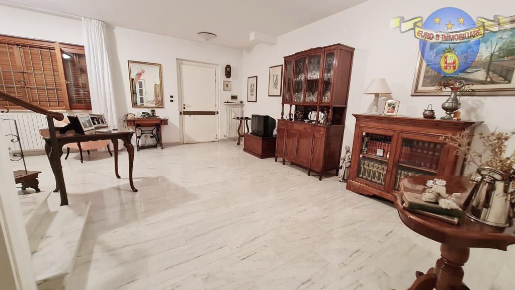 Villa unifamiliare in vendita a Folignano