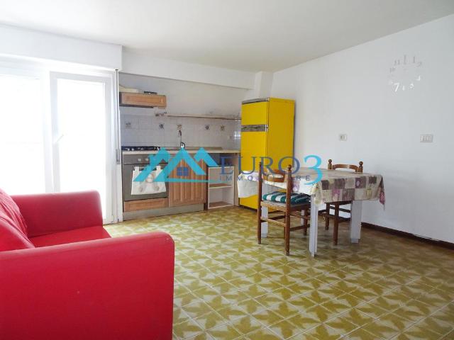 4-room flat in {3}, - Photo 1