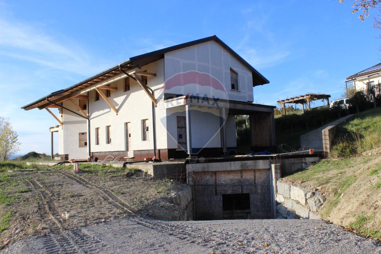 Villa in vendita a Santa Sofia