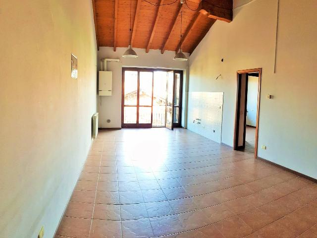 2-room flat in Via Giacomo Matteotti 9, Pombia - Photo 1